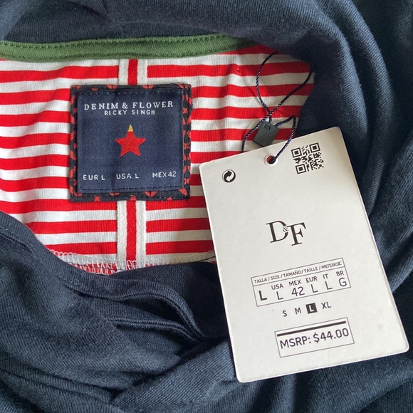 Denim and Flowers Dabbing Santa mens large hoodie navy blue - Picture 2 of 4